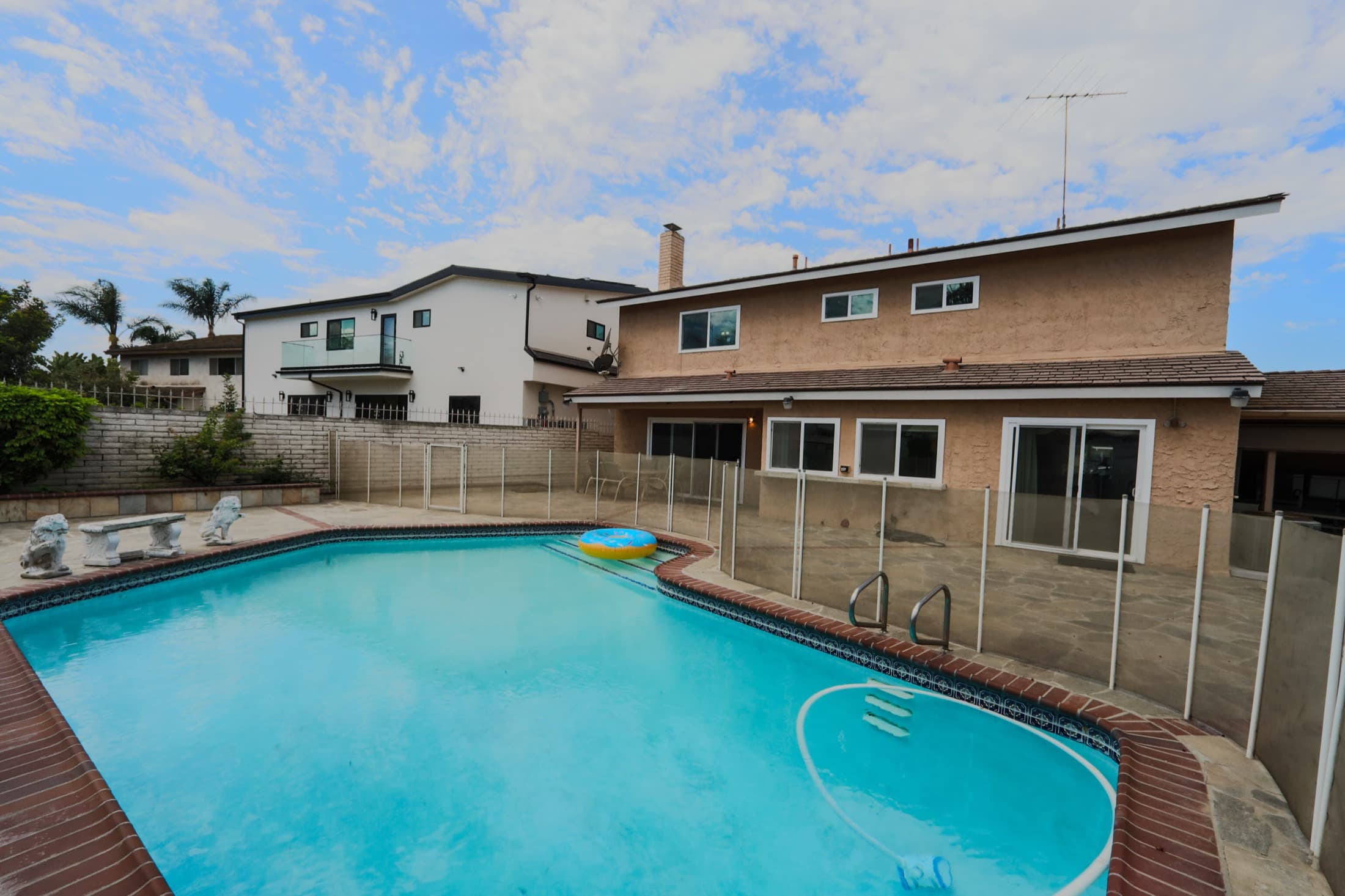 Pool and backyard entertaining area at 720 Pepper Tree Lane